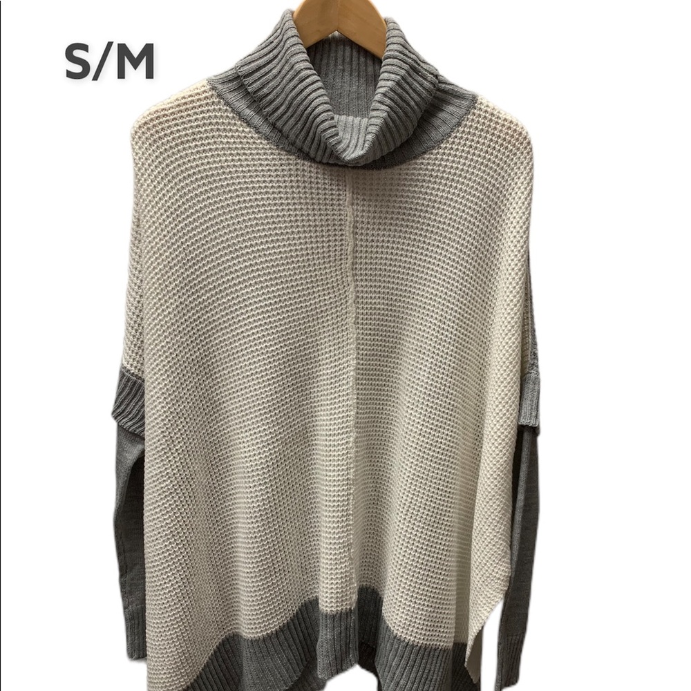 New! LA Classe Couture Oversized poncho Waffle Knit Sweater Cowl Neck, S/M